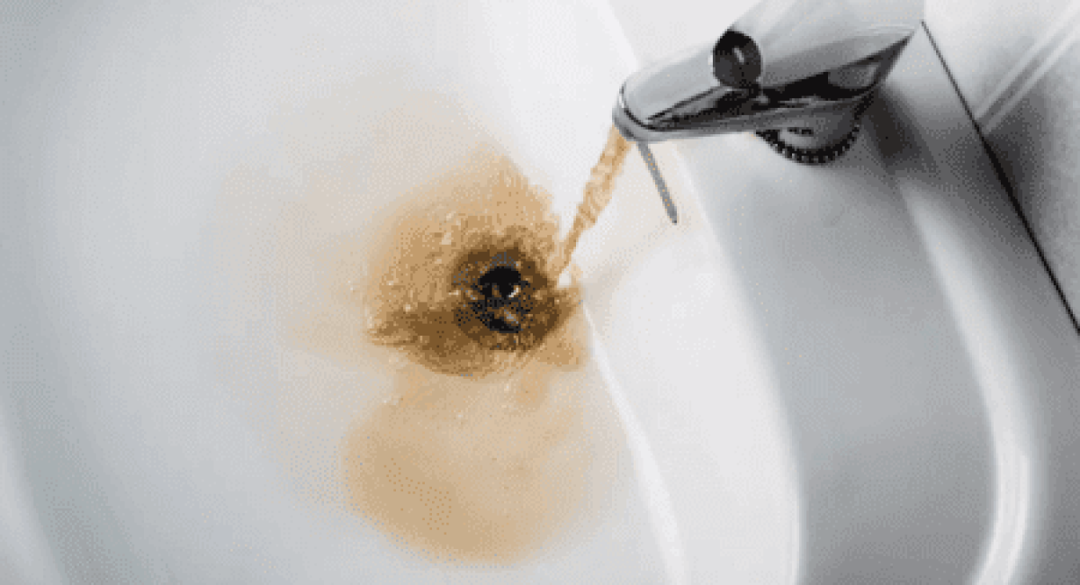 sink dirty water